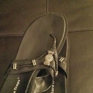 Bare Traps sandals
